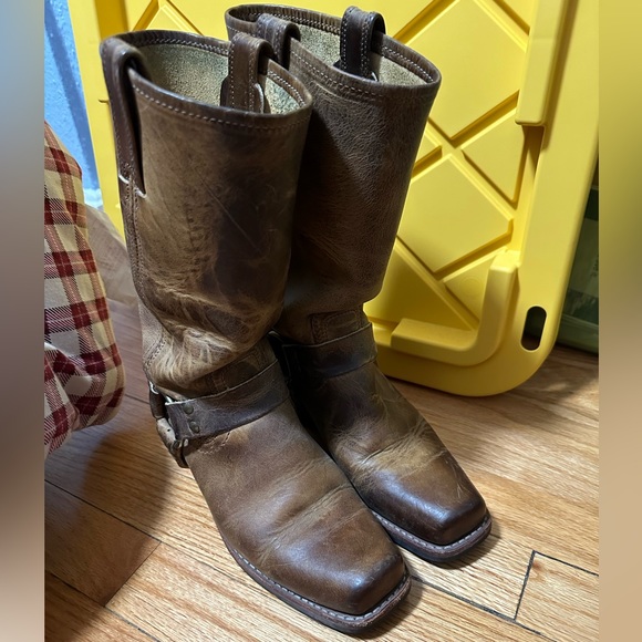 Frye Shoes - Frye harness Women’s leather boots